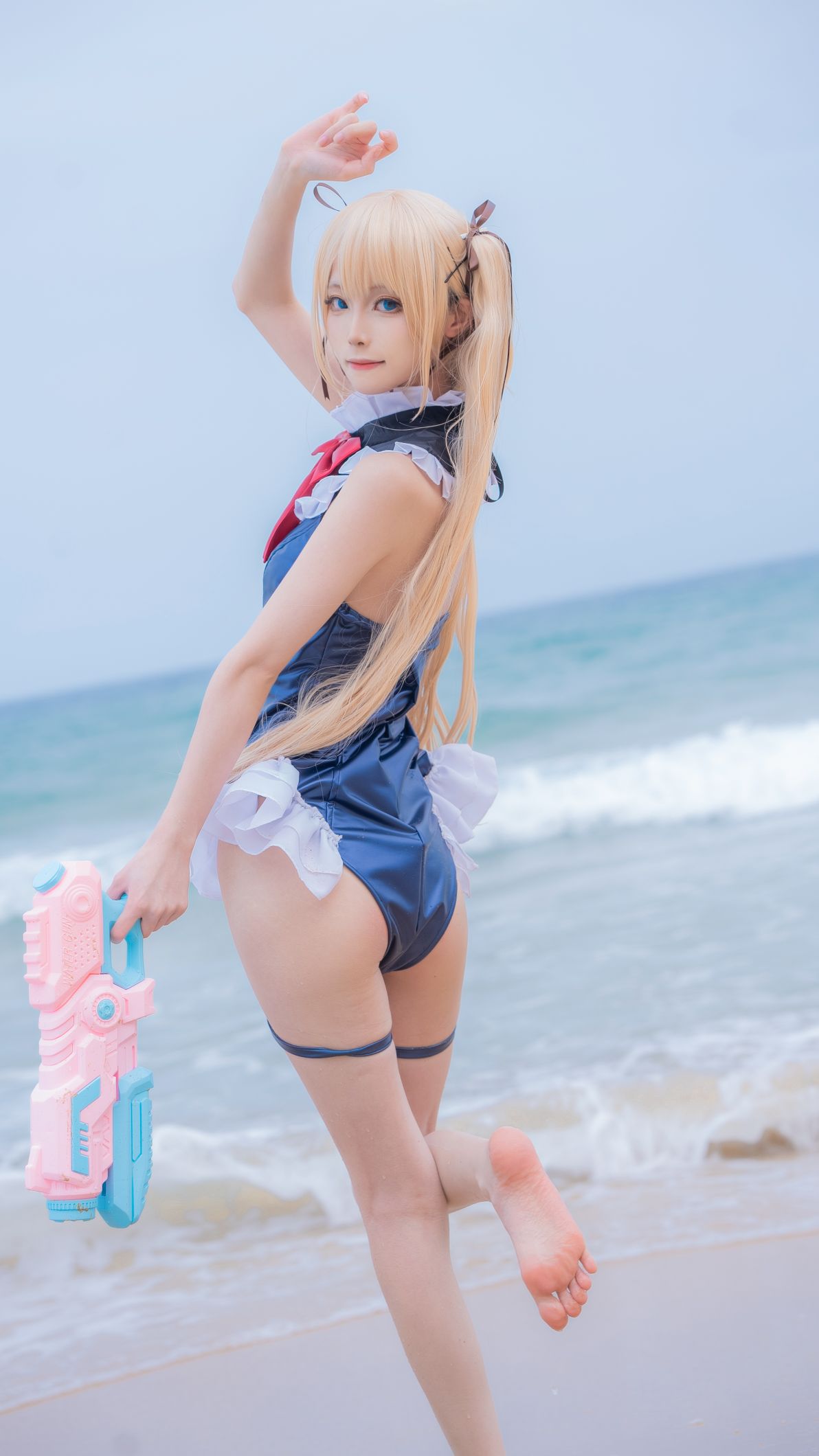 坂坂白玛丽萝丝泳装 – 976