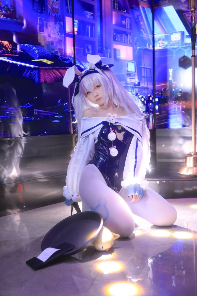 G44不会受伤拉菲兔女郎 – 1136